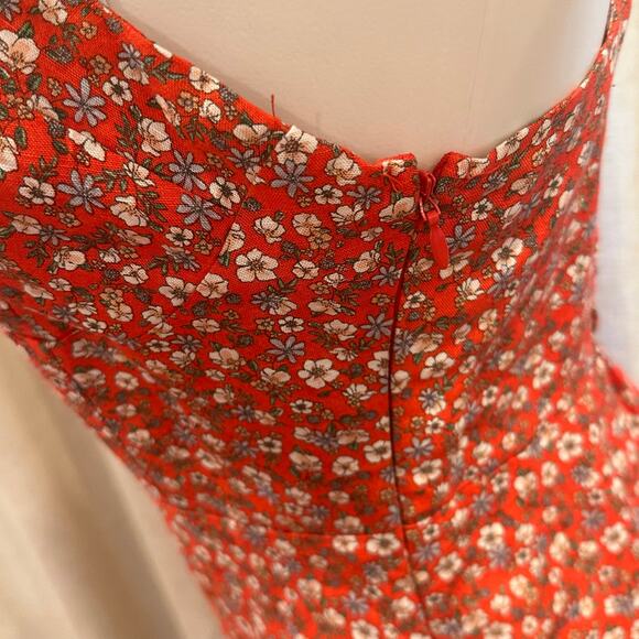 Forever 21 Red Floral Mini Dress - Size Medium - Cute! - Picture 7 of 11